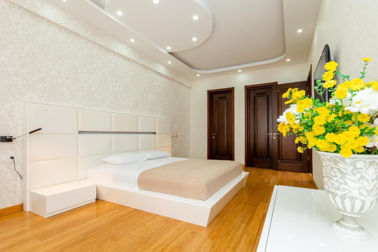 Central Cozy 3Bd-2Bath Apartment Tbilisi Ngoại thất bức ảnh
