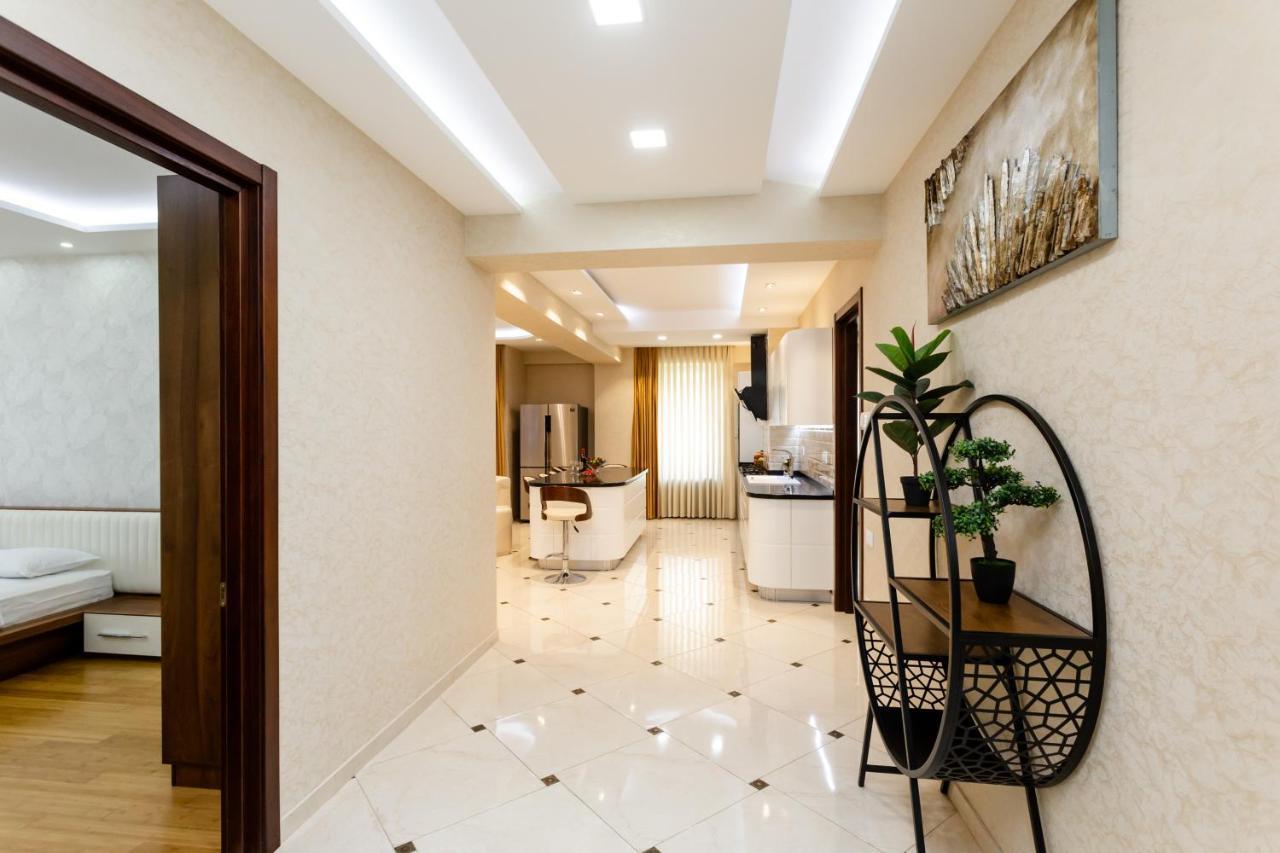 Central Cozy 3Bd-2Bath Apartment Tbilisi Ngoại thất bức ảnh